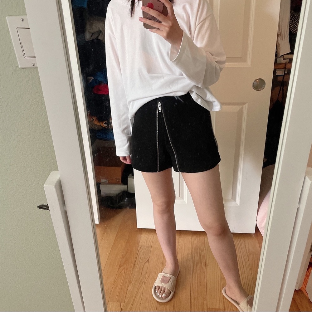 Zipper Detail Skorts